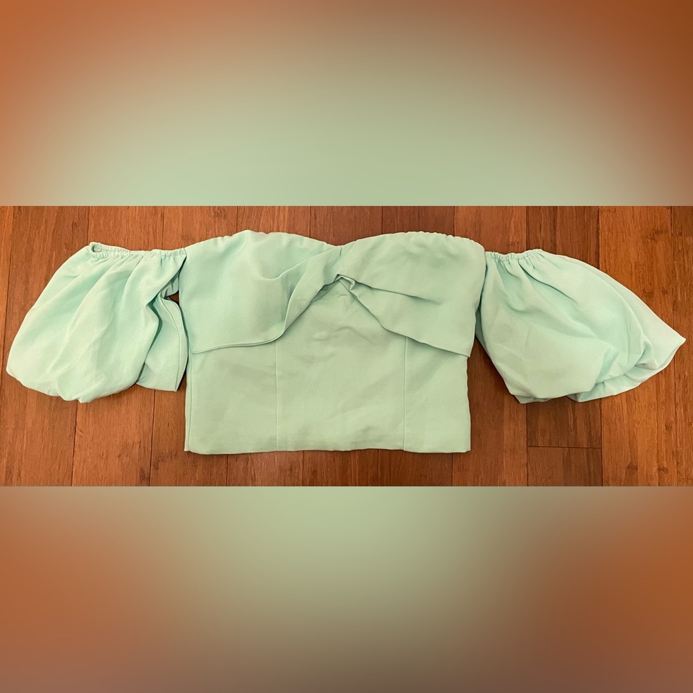 Do + Be Blouse Top NWT Cropped Off Shoulder Mint Green M Coquette Resort